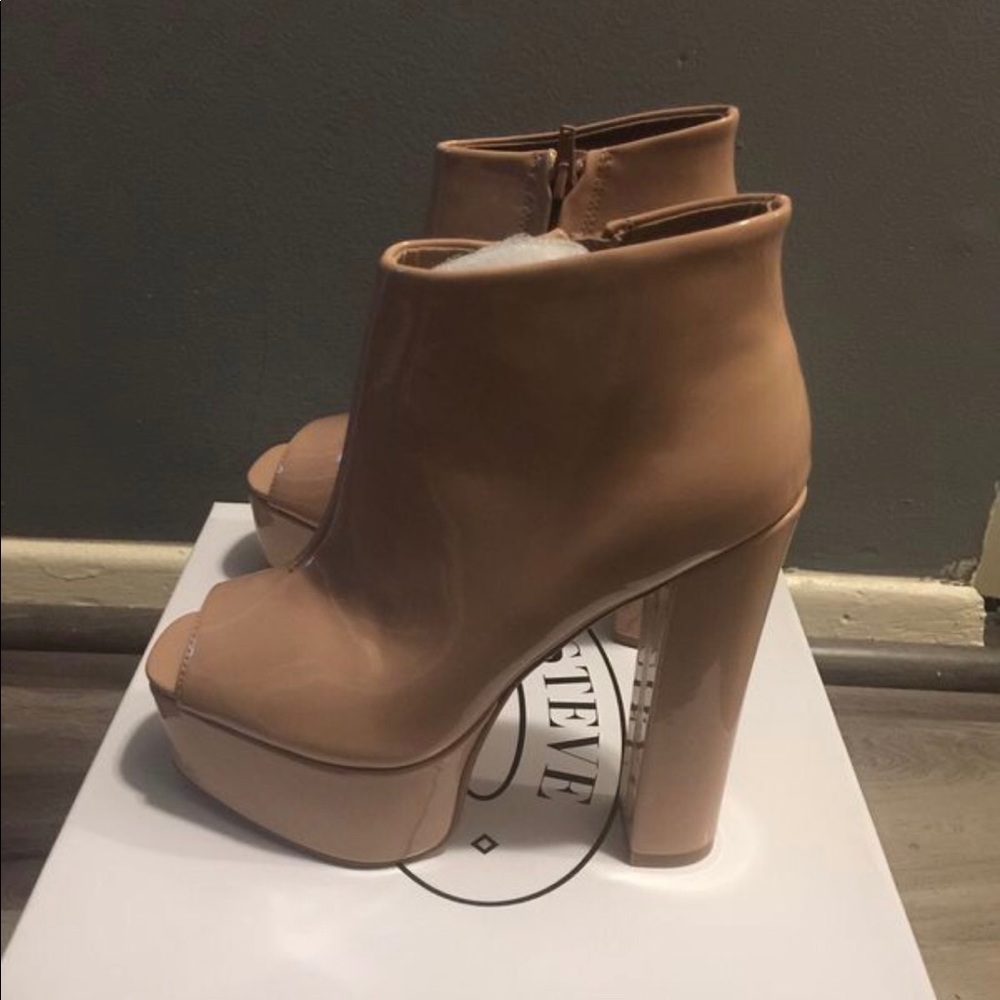 Steve Madden Rhian Blush Patent Heel